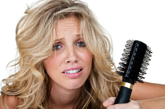 Сильное выпадение волос: причины реальные и распространенные мифы