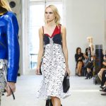 Louis Vuitton показ женской коллекции весна-лето 2018
