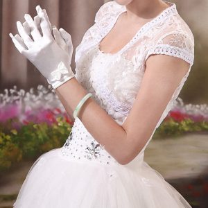 Как выбрать свадебные перчатки