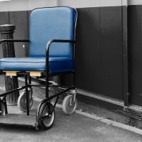 Особенности выбора инвалидного кресла-каталки